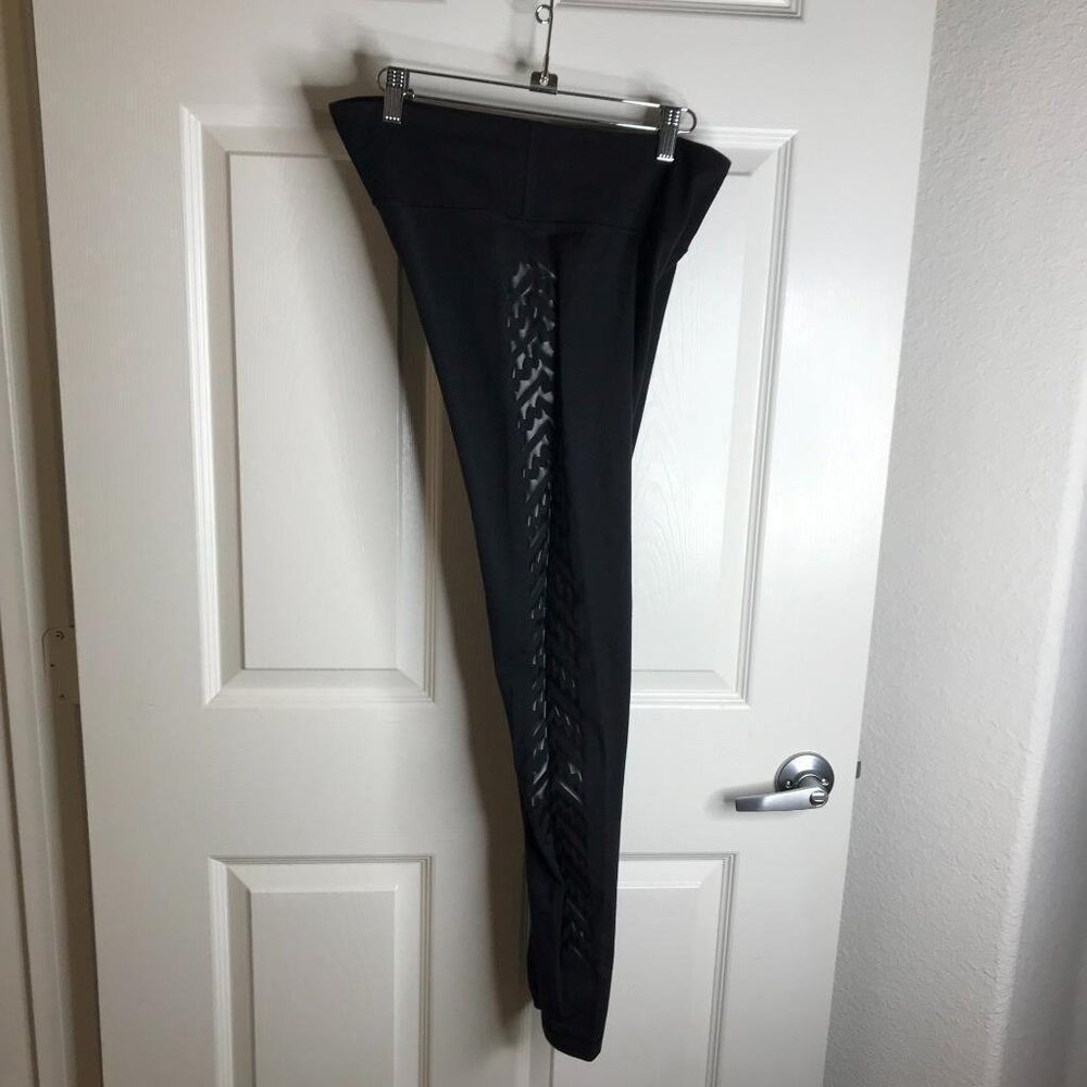 Lululemon Women's Full Length 31" Legging Geometric Design Outer Leg ~ Size 10